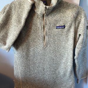 Patagonia sweater/sweatshirt